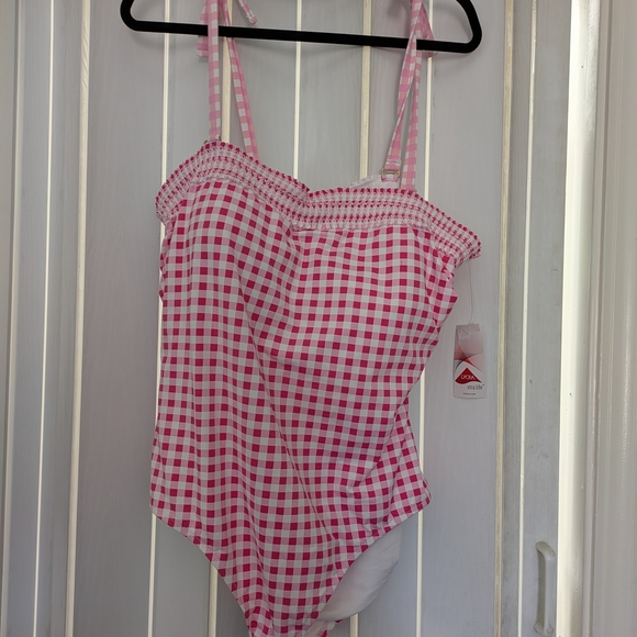 Lands' End Other - Lands' End Pink Checkered Women's One Piece Swimsuit Sz 22